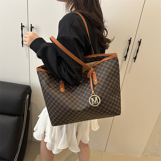 Trendy Sommer Skulderveske – Allsidig, Stilren & Myk PU-kvalitet